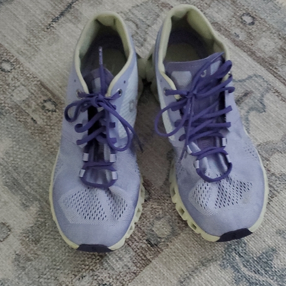 On Running Shoes - On Running On Cloud Lavender Purple Sneakers Sz8